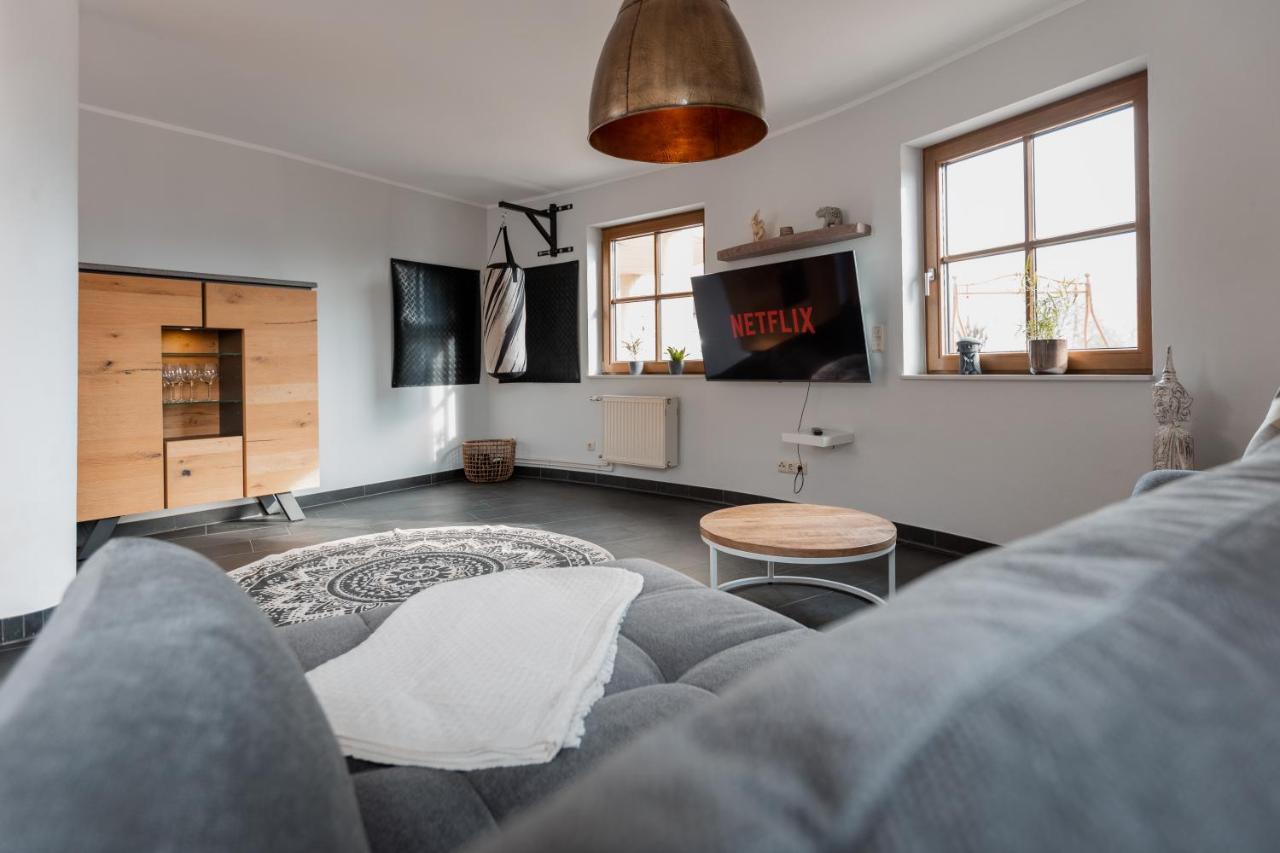 Bengel Erholung In Der Natur In Moselnahe, King Size Bett, Netflix, Waschmaschine, Trockner מראה חיצוני תמונה